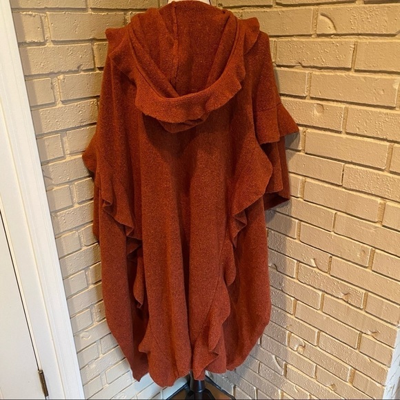 Troubadour Anthropologie Yak Wool Rust Ruffle Cape Poncho Sweater Soft Hooded OS - Picture 3 of 8